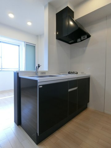 アジュール東福原のキッチン