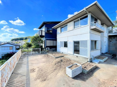 【外観】 | ◆成瀬五丁目中古戸建◆ | ◆一戸建てを中心とした街並みが整然と続き、周辺は高い建物が建っていないので、緑の多い閑静な趣を感じる環境です。街並みや周辺環境も重要なポイントです！！