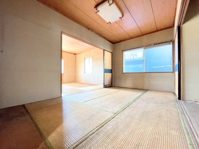 【和室】 | ◆成瀬五丁目中古戸建◆ | ◆気持ちの良い風が室内へ入り込む居室。家具を配置しても広々ご利用いただけます！！