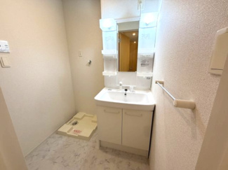 【洋室】 | ナイトＢ | おしゃれな内装です