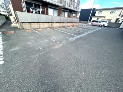 【駐車場】 | グレイス・ヴィラⅡ | ファミリーマートさんまで250m