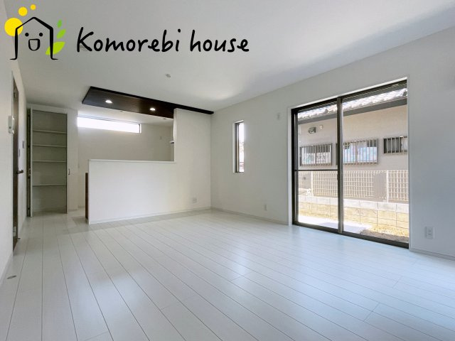 鴻巣市鴻巣　新築一戸建て　01の居間・リビング|12/14　撮影済み