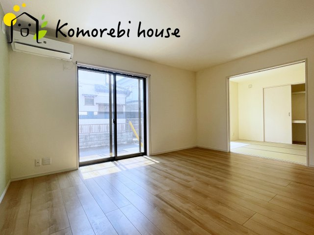 鴻巣市小松1丁目　中古戸建の居間・リビング|ゆったり過ごせるリビングです