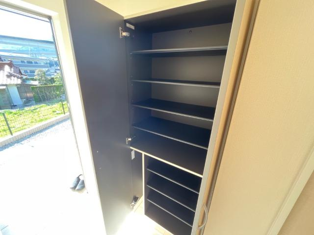 スターテラス長楽寺アネックスの収納|下駄箱