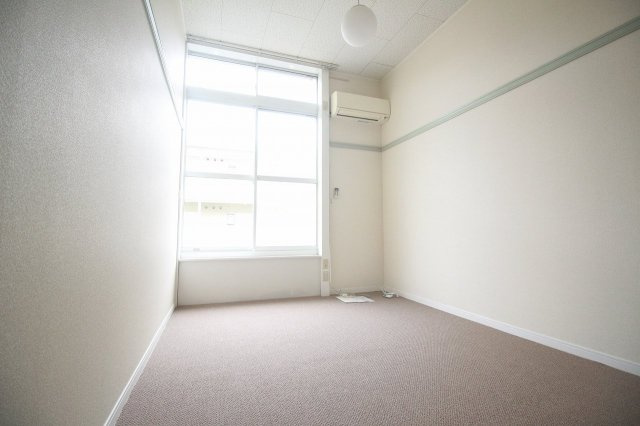 レオパレスカサグランデの居間・リビング|※写真と現状が異なる場合は現状を優先