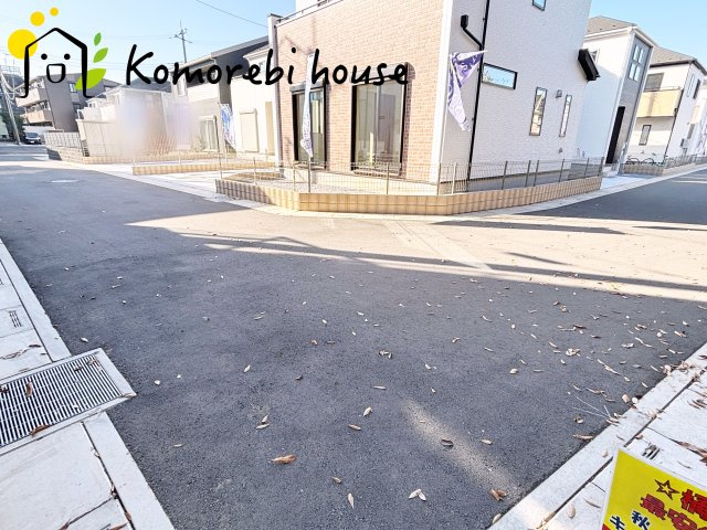 桶川市加納6期　新築一戸建て　グラファーレ　19の前面道路含む現地写真|撮影：'25/07/28