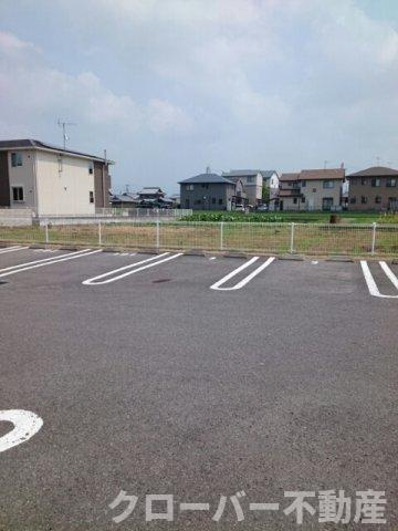 コート・ヤードⅢの駐車場