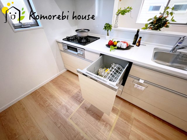 桶川市上日出谷南　2期　戸建て　ピュアガーデン　02のキッチン|きれいなキッチンです