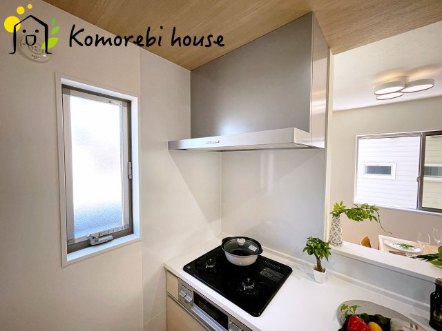 桶川市上日出谷南　2期　戸建て　ピュアガーデン　02のキッチン|きれいなキッチンです