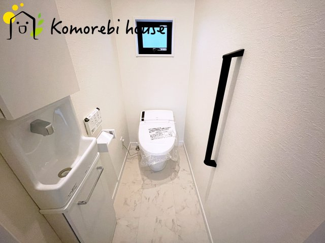 桶川市上日出谷南　2期　ピュアガーデン　戸建て　5号棟のトイレ|清潔感のあるトイレです