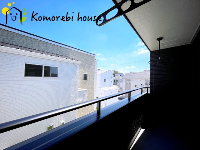 桶川市上日出谷南　2期　ピュアガーデン　戸建て　5号棟のバルコニー|バルコニーからの眺めを楽しみながら食事をしませんか