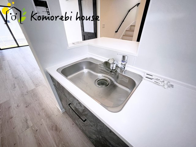 桶川市上日出谷南　2期　ピュアガーデン　戸建て　5号棟のキッチン|使いやすいキッチンです