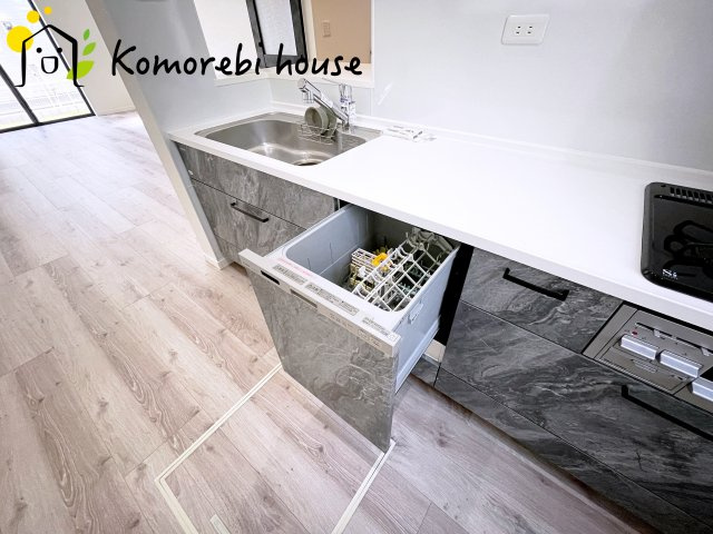 桶川市上日出谷南　2期　ピュアガーデン　戸建て　5号棟のキッチン|お料理しやすいキッチンです