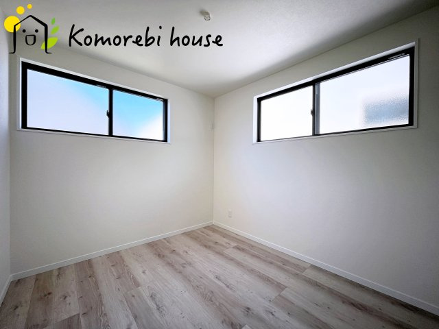 桶川市上日出谷南　2期　ピュアガーデン　戸建て　5号棟の洋室