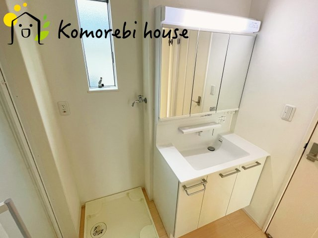 桶川市坂田　中古戸建ての独立洗面台|10月1日　撮影