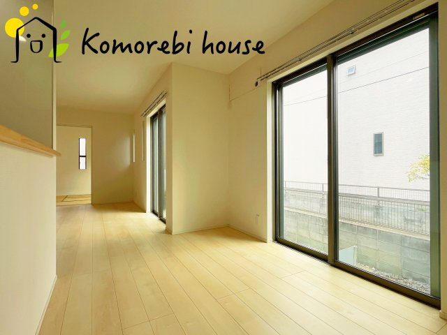 桶川市坂田　中古戸建ての居間・リビング|10月1日　撮影