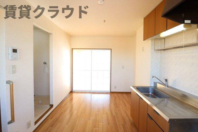 サニーコーポ・ハセベの居間・リビング|ゆったり過ごせるリビングです