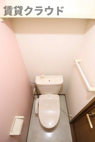 サニーコーポ・ハセベのトイレ|落ち着いた色調のトイレです