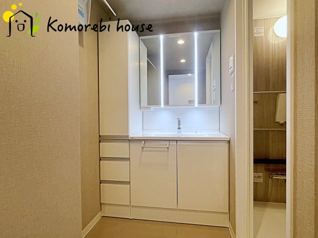 セレナハイムパークステージ桶川の独立洗面台|6/19　撮影済み