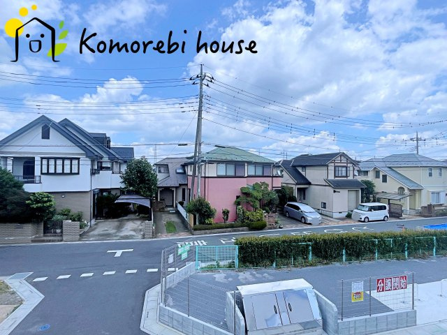 桶川市加納6期　新築一戸建て　グラファーレ　24の展望|住宅街ならではの落ち着いた雰囲気と、しっかり確保された明るさが魅力の眺望です。