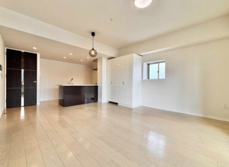 【居間・リビング】 | 【BELISTA代官町】✨️仲介手数料無料✨️