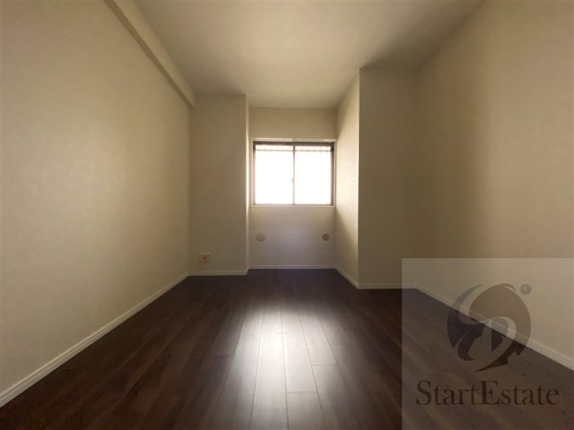 【寝室】の画像