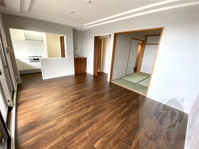 【居間・リビング】の画像