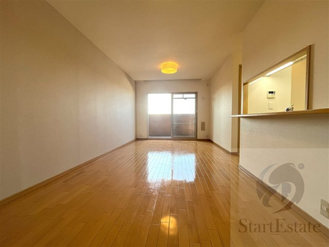 【居間・リビング】の画像