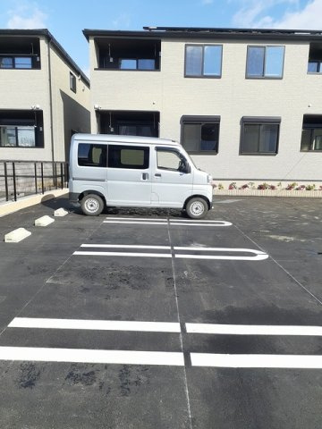 ステラの駐車場