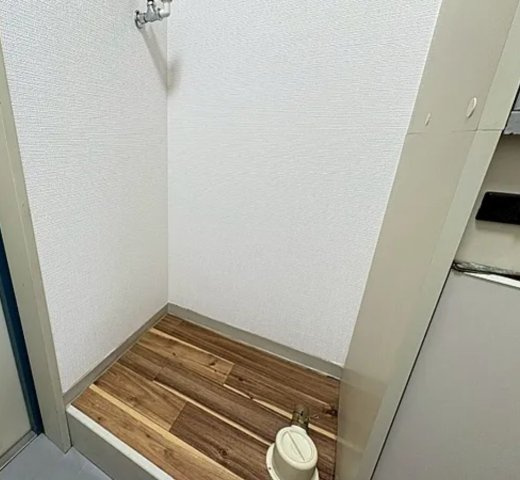 三重県名張市　1棟投資マンションのランドリースペース