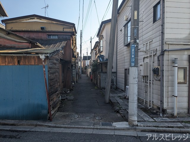中古OC/朝霞市三原3丁目の前面道路含む現地写真|前面道路含む現地写真です