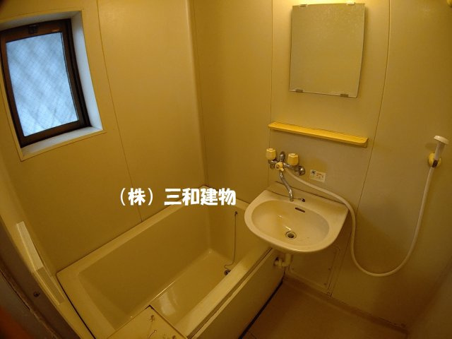 ホープハイツＥ棟の浴室