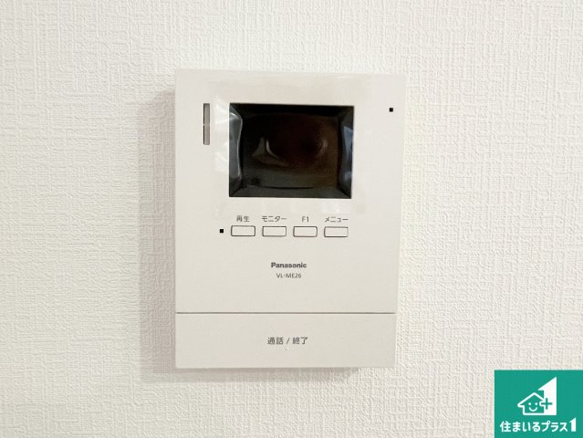 高槻市野田　第9期　新築一戸建ての防犯設備|カラーモニターインターホン！声だけでなく来訪者の姿や顔がモニターで確認できるので、小さなお子様がいらっしゃるご家庭でも安心できます！
