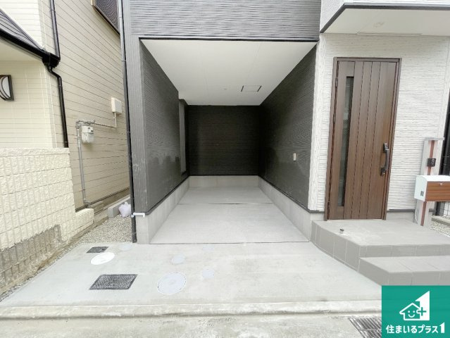高槻市野田　第9期　新築一戸建ての駐車場|駐車スペース！散水栓があるので、こまめに愛車を洗えます！