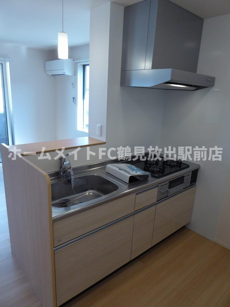 大阪市城東区諏訪１丁目のアパートのキッチン