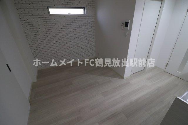 大阪市鶴見区茨田大宮４丁目のアパートの居間・リビング