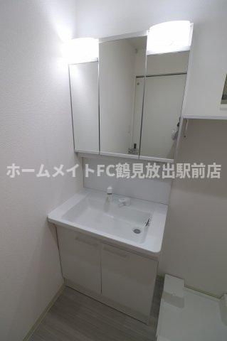 大阪市鶴見区茨田大宮４丁目のアパートの独立洗面台