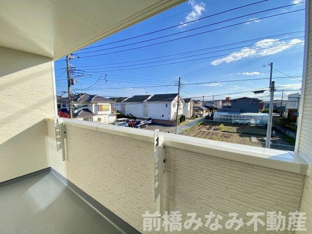 前橋市南町2丁目　限定1棟　ハートフルタウン　新築建売のバルコニー|開放的で明るい空間を演出してくれるバルコニーです