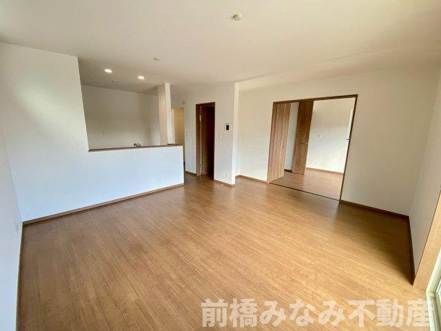 前橋市南町2丁目　限定1棟　ハートフルタウン　新築建売の居間・リビング|おしゃれな居間です