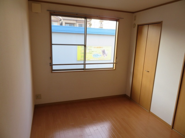 グランパルクAの洋室