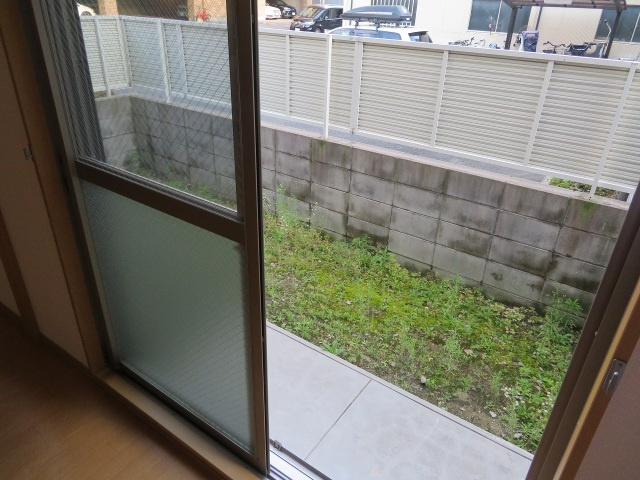 グランパルクAの庭