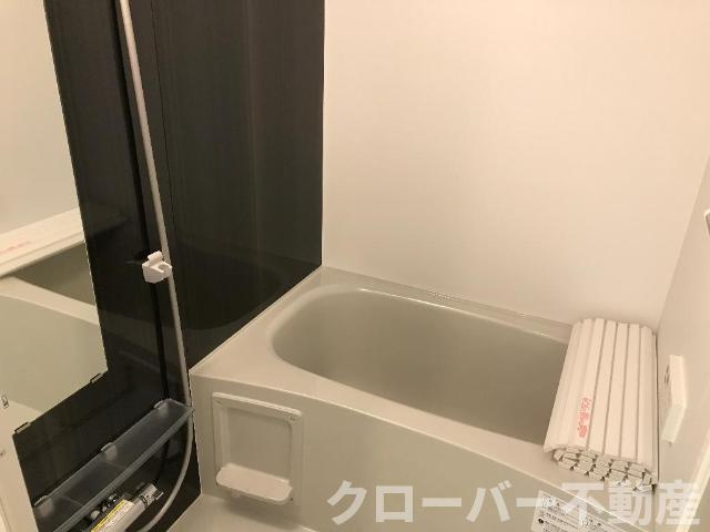 メゾン・クワトロの浴室|バス