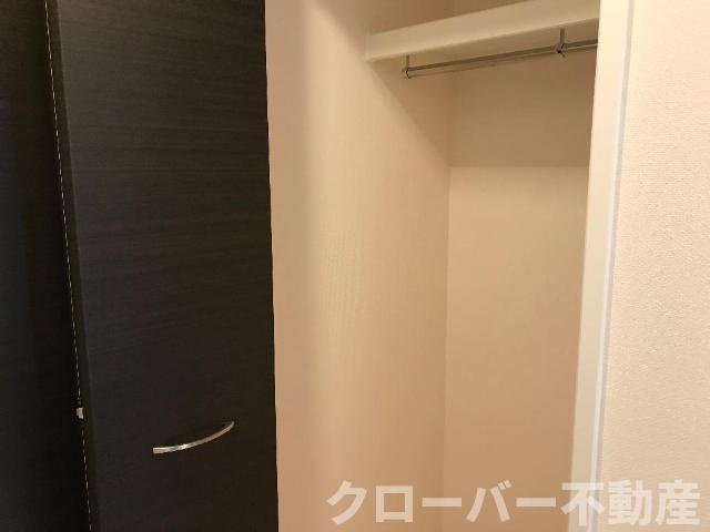 メゾン・クワトロの設備|廊下の収納