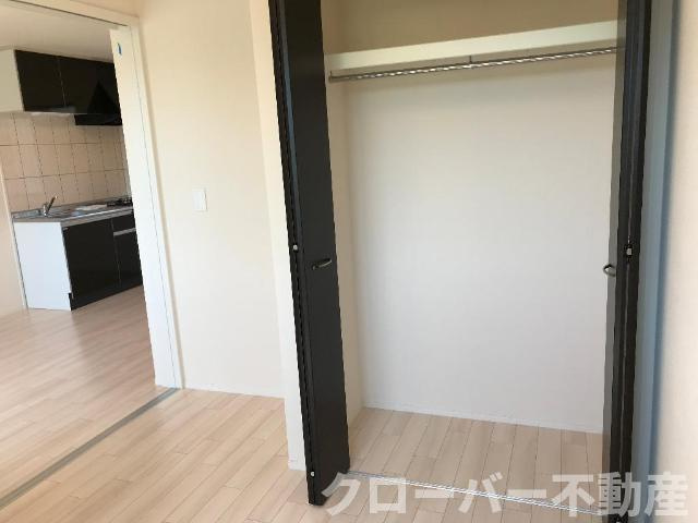 メゾン・クワトロの収納|洋室