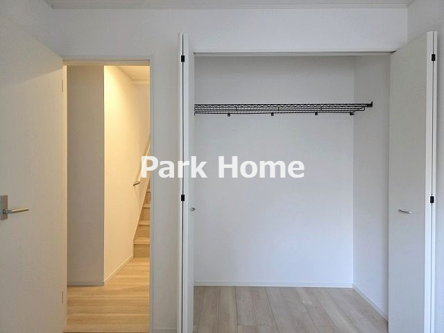 高知市旭天神町 第1-2号棟　新築戸建ての収納|１F：4.5洋室クローゼット