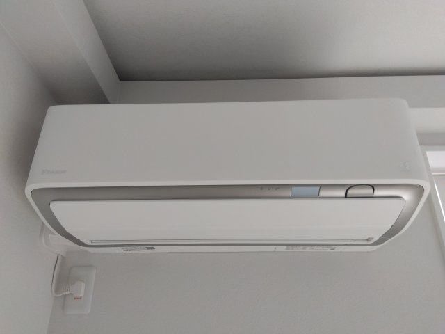 【建売】三沢市南町の冷暖房・空調設備|LDKに寒冷地エアコン１基設置。安定した暖房能力を発揮。高効率&省エネ。