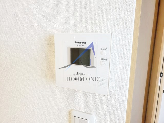 アメズベリー目黒のセキュリティ|モニター付インターホンです。