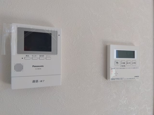 【建売】三沢市南町の防犯設備|来訪者の顔が見えるテレビモニター付きインターホン。セキュリティも安心です！