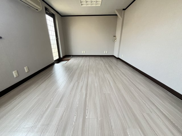 錦町貸家の居間・リビング