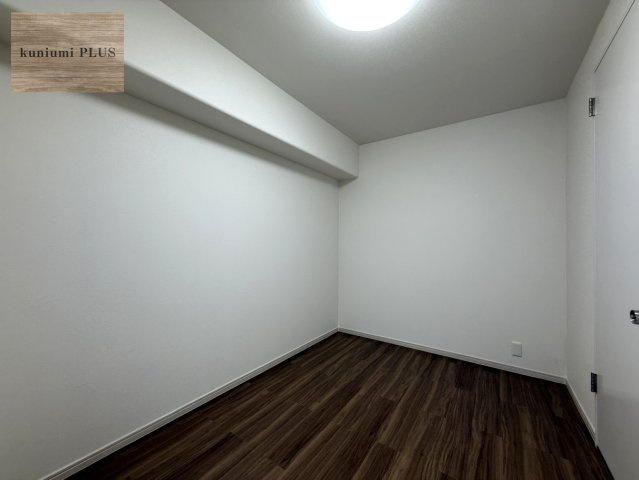 ネオコーポ鶴見緑地の洋室